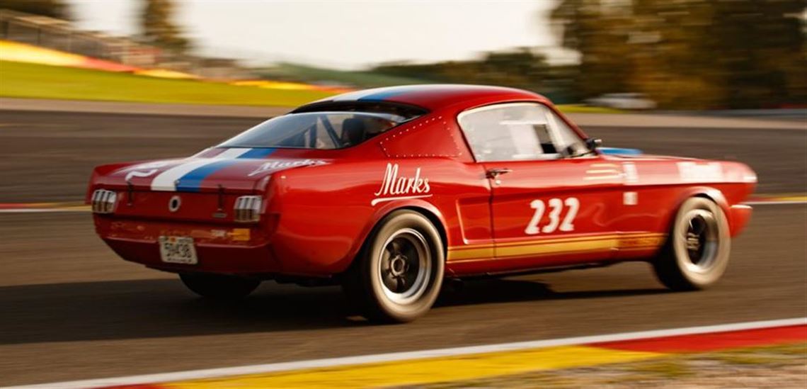 ford-mustang-350-gt-top-spec