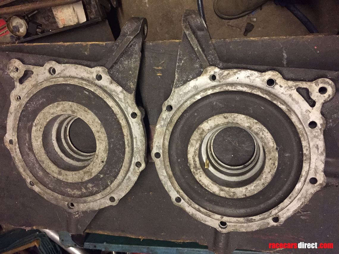 pair-gearbox-sideplates---march-8687-f3000