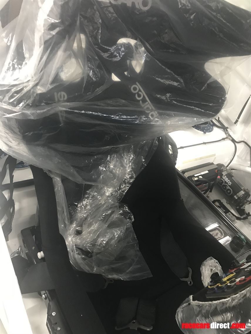 2016-bentley-continental-gt3---ch023-ch025--