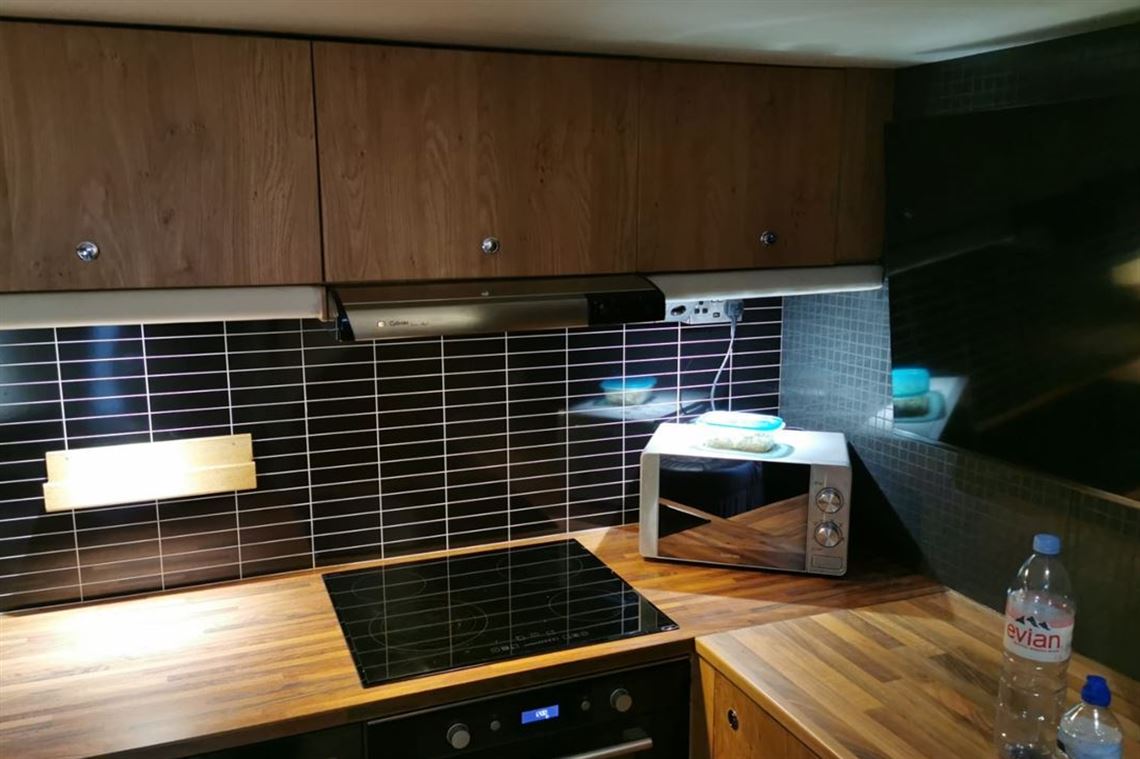 hopkins-race-rally-cross-trailer-with-living