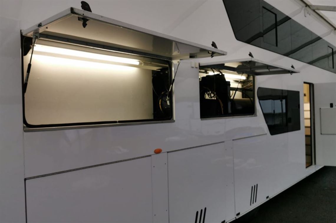 hopkins-race-rally-cross-trailer-with-living