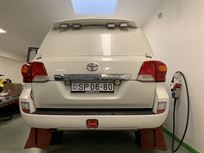 toyota-land-cruiser-vdj-200-t2-rally-raid-car