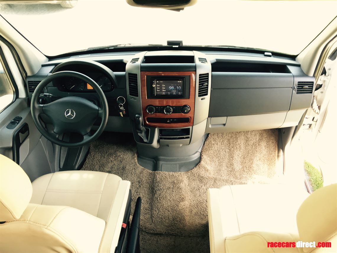 luxury-camper-mercedes-sprinter-solera