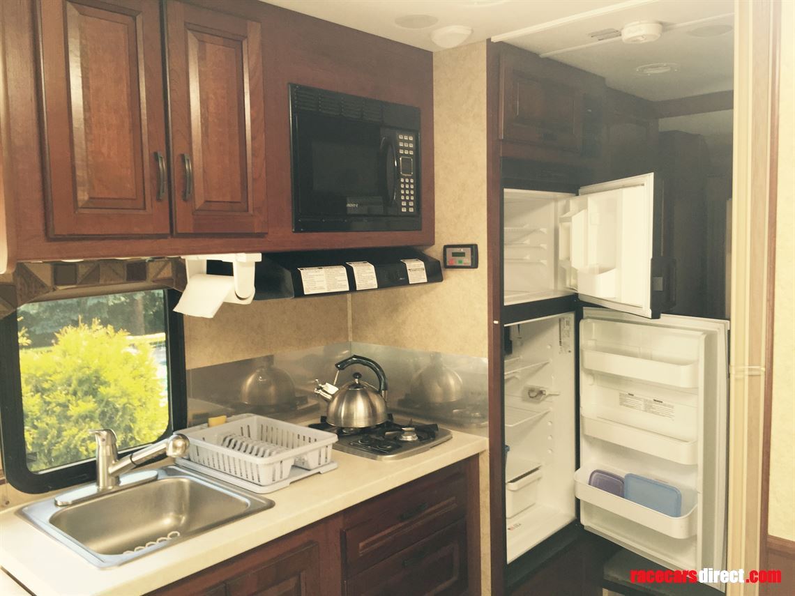 luxury-camper-mercedes-sprinter-solera