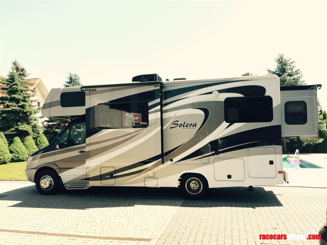 luxury-camper-mercedes-sprinter-solera