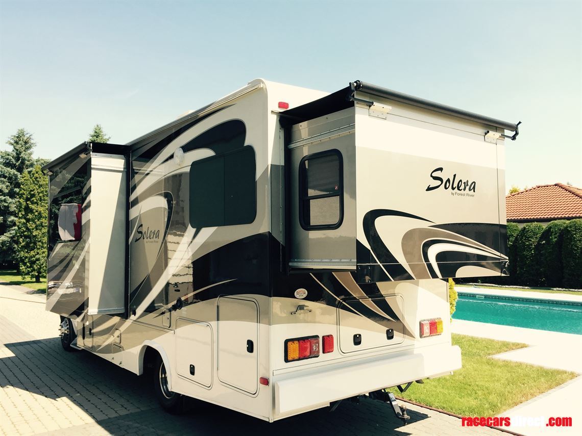 luxury-camper-mercedes-sprinter-solera