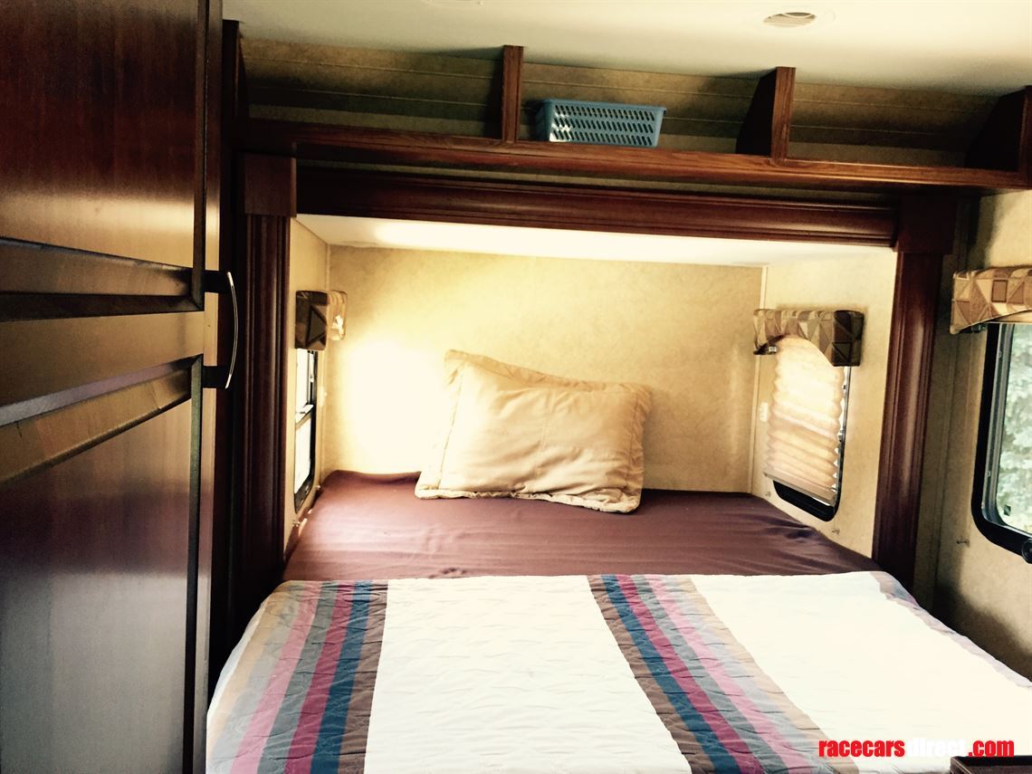 luxury-camper-mercedes-sprinter-solera