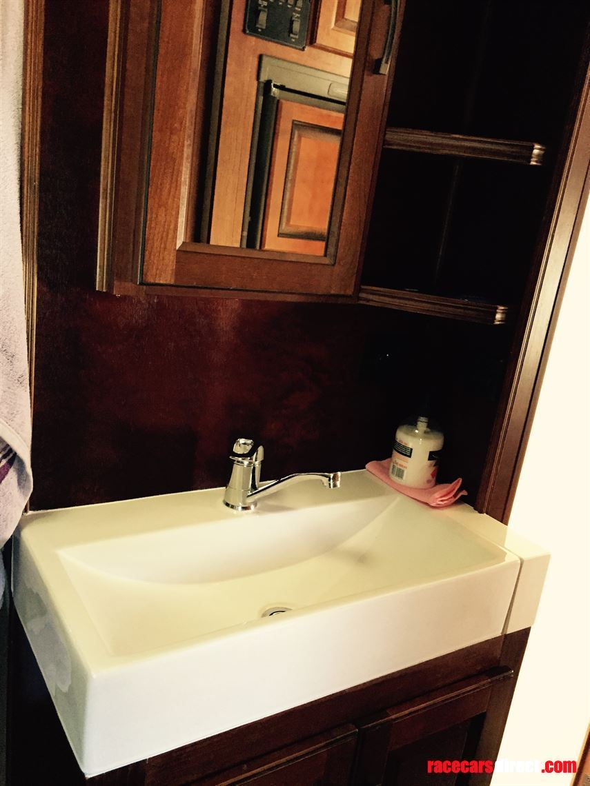 luxury-camper-mercedes-sprinter-solera