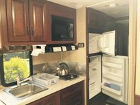 luxury-camper-mercedes-sprinter-solera