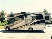 luxury-camper-mercedes-sprinter-solera