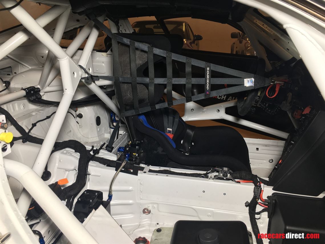 porsche-991-cup-2018-supercup-j-vanlagen-km-3