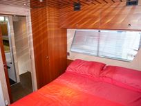 2-car-transporter-with-living-workshop