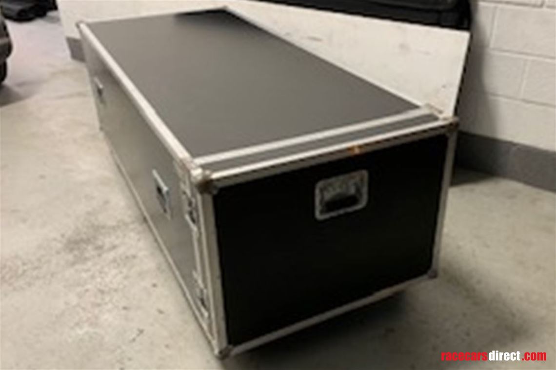 caseliner-flooring-case-50-holds-up-to-50m-sq