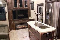 jayco-north-point-379dbfs