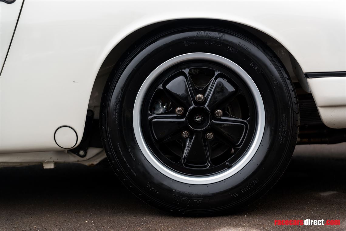 1965-porsche-911-20-swb-race-car