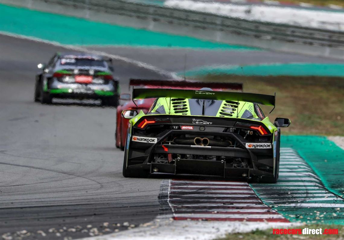 lamborghini-huracan-super-trofeo-evo