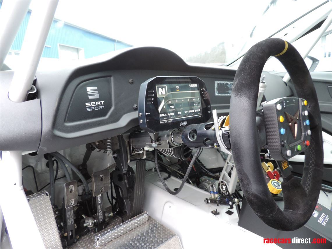 cupra-tcr-seq-with-very-low-mileage-for-sale