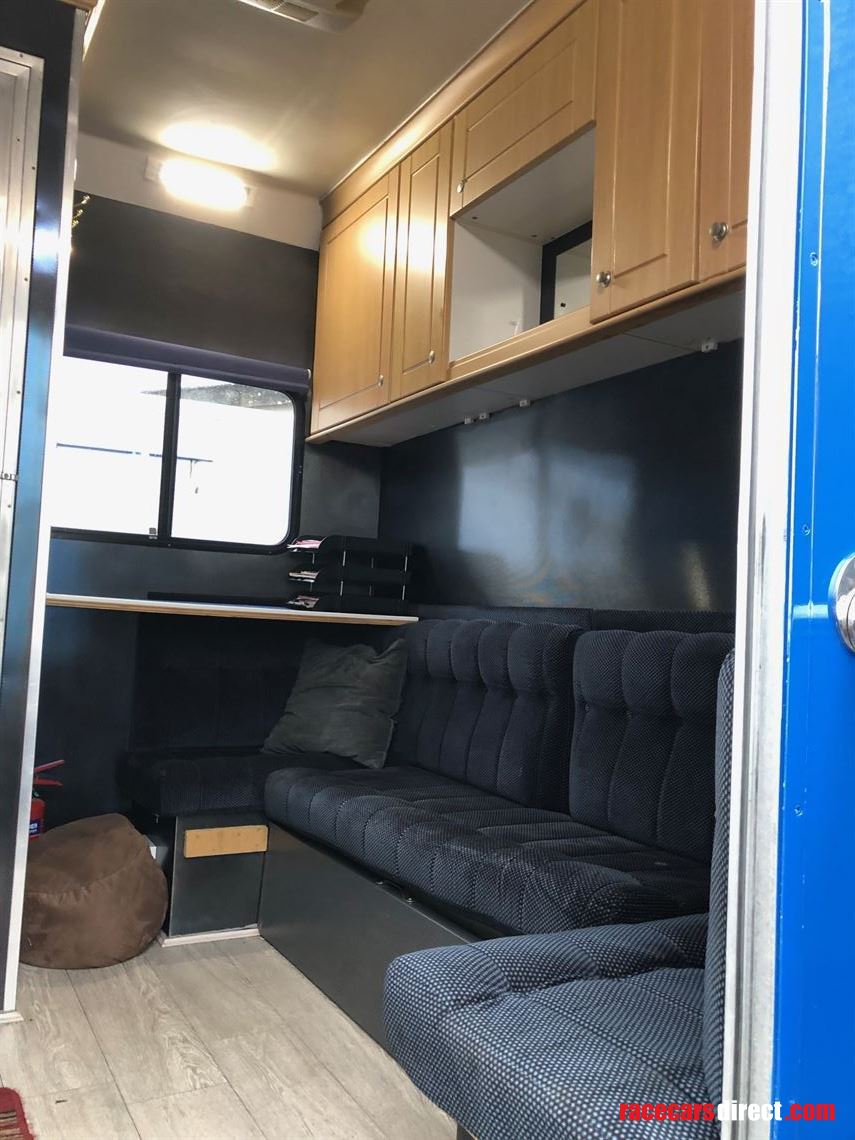 renault-premium-6x2-race-supporttransporter