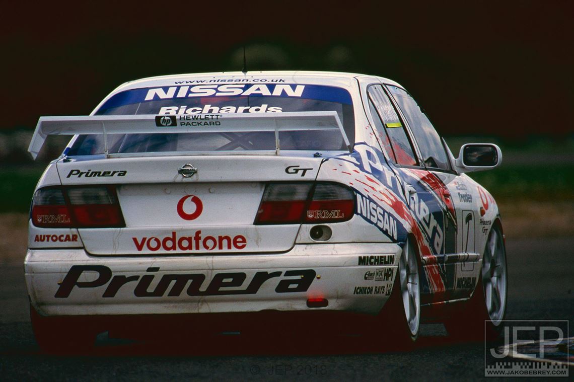 nissan-primera-super-touring-car