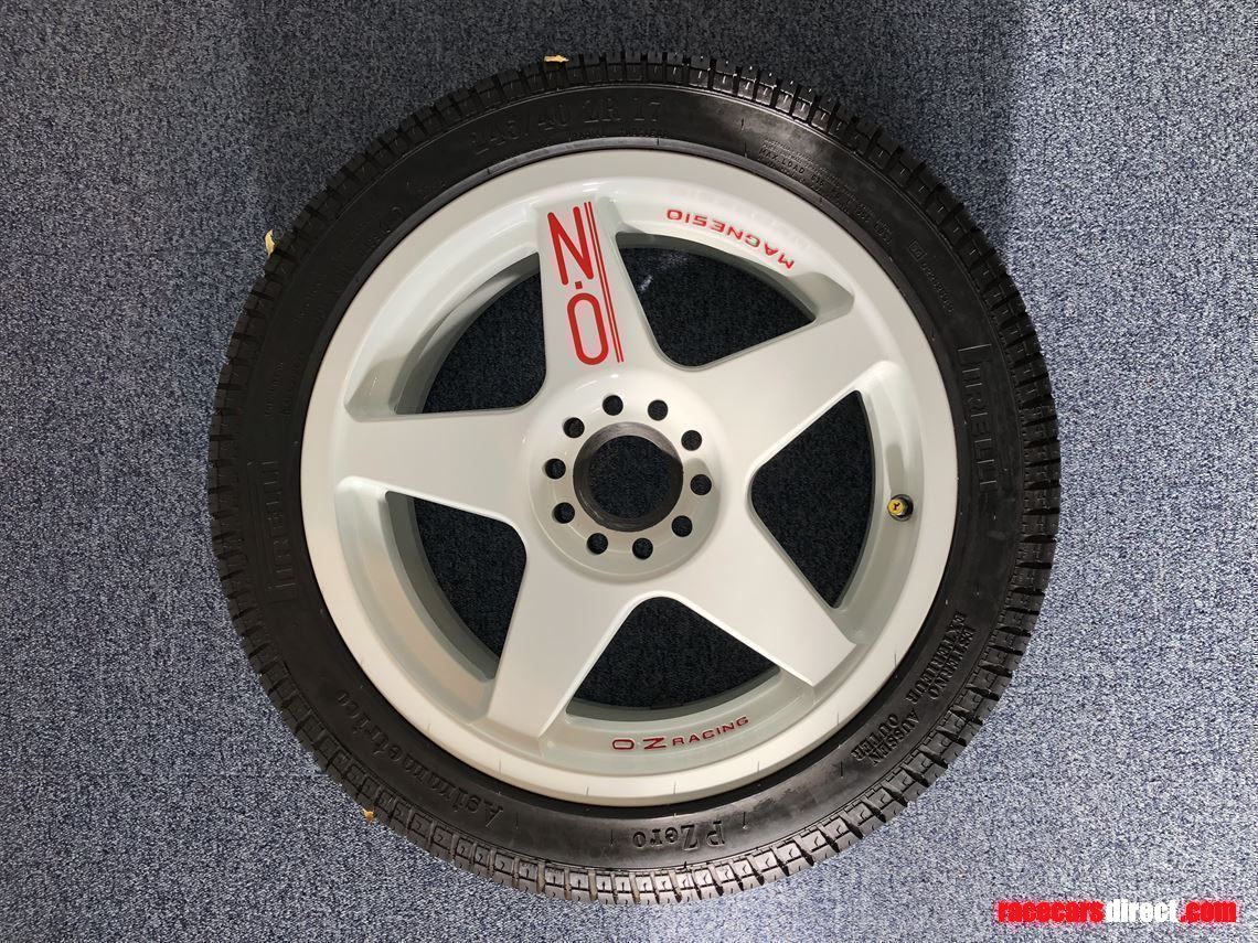 ferrari-f40-oz-racing-wheels