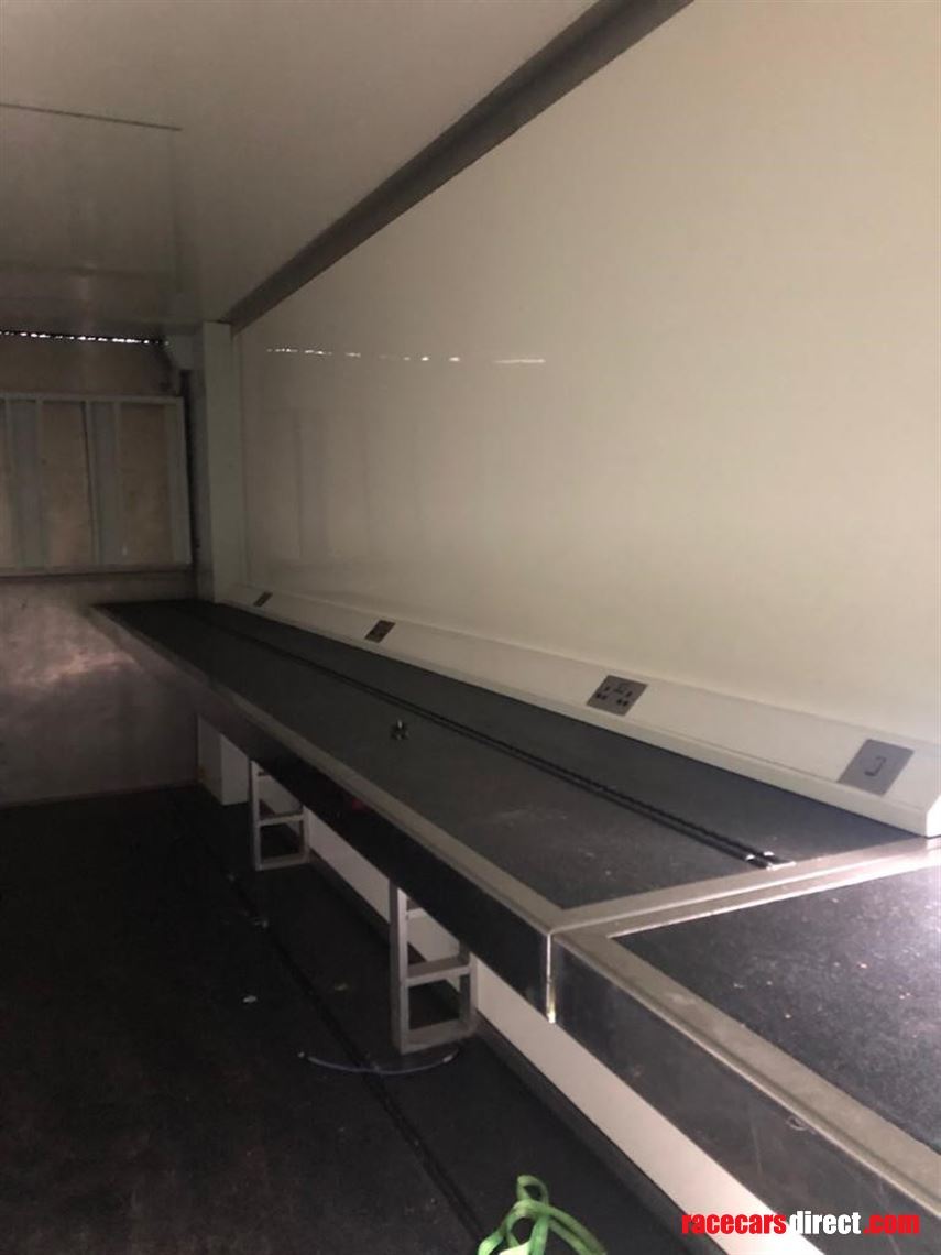 mercedes-actros-18t-race-lorry-with-hopkins-b