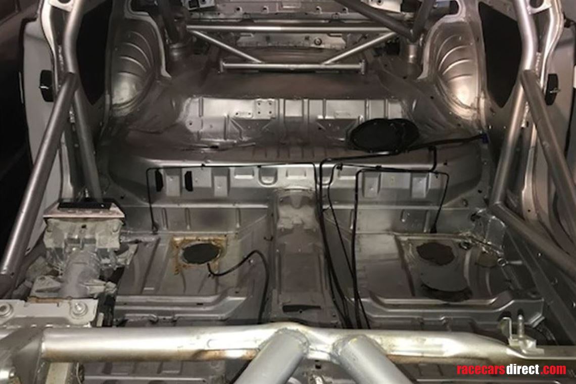 bmw-e46-m3-damaged-race-prepped-shell-with-v5