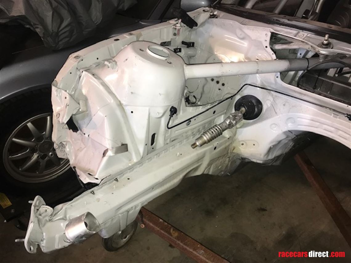 bmw-e46-m3-damaged-race-prepped-shell-with-v5