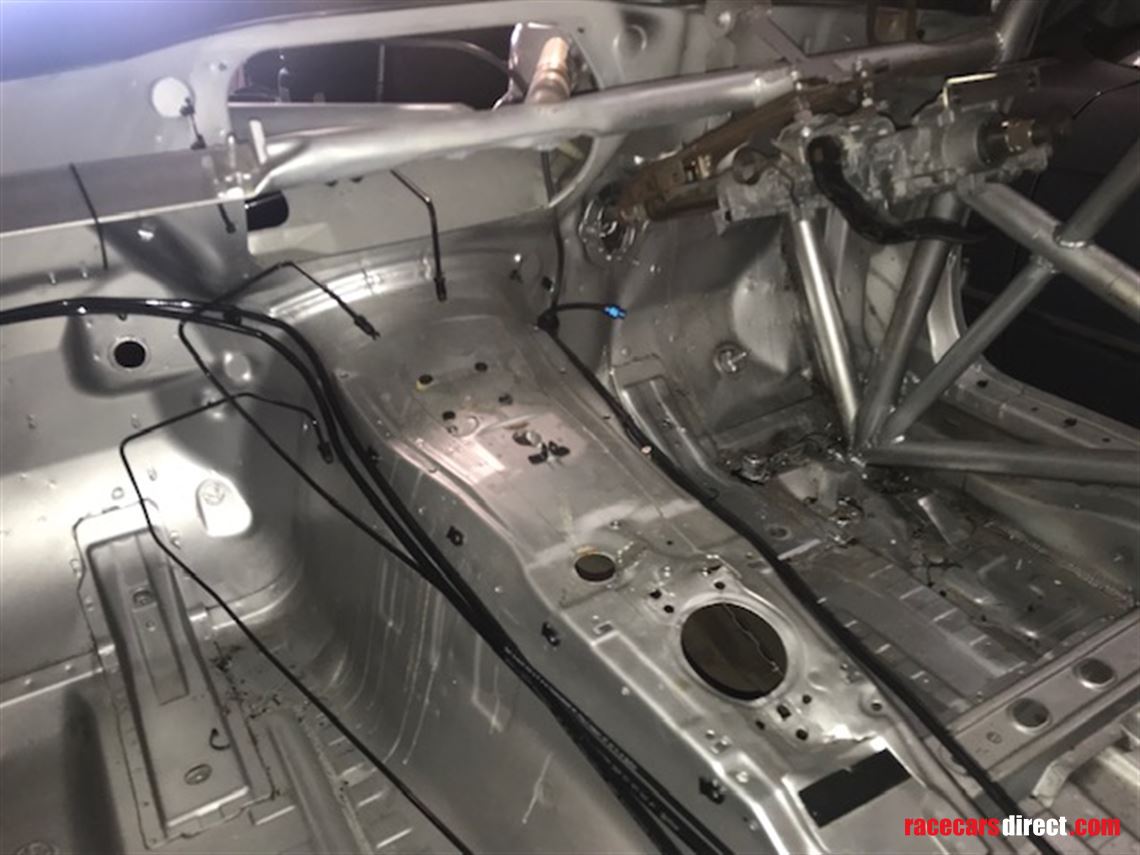 bmw-e46-m3-damaged-race-prepped-shell-with-v5