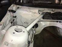 bmw-e46-m3-damaged-race-prepped-shell-with-v5