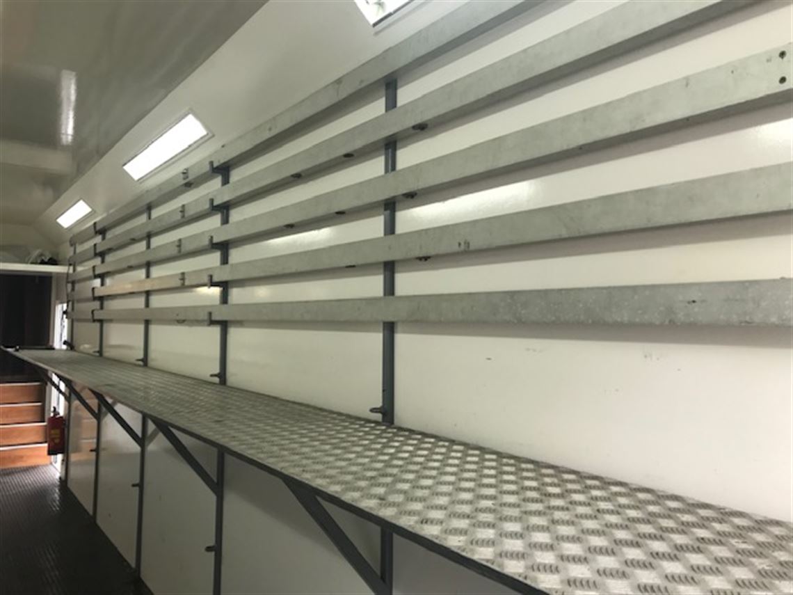 racetrailer-office-double-deck-kitchen-awing
