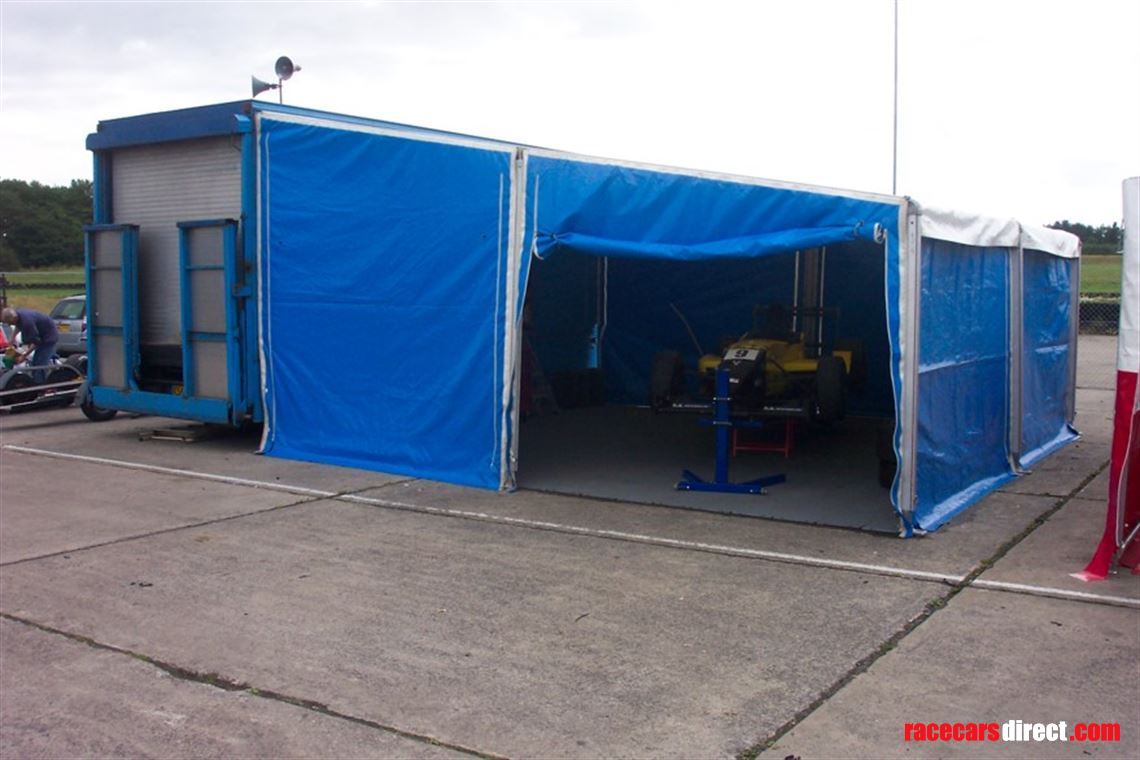 truck-awning-complete-with-fitting-kit