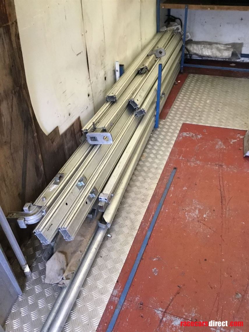 truck-awning-complete-with-fitting-kit