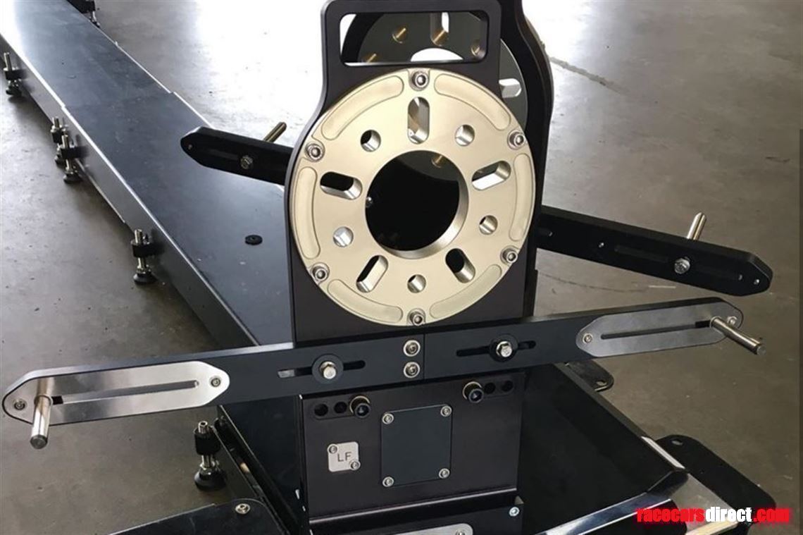 Racecarsdirect.com - Billet Aluminium Hub Stands Opt 4 Wheel Laser Tracking