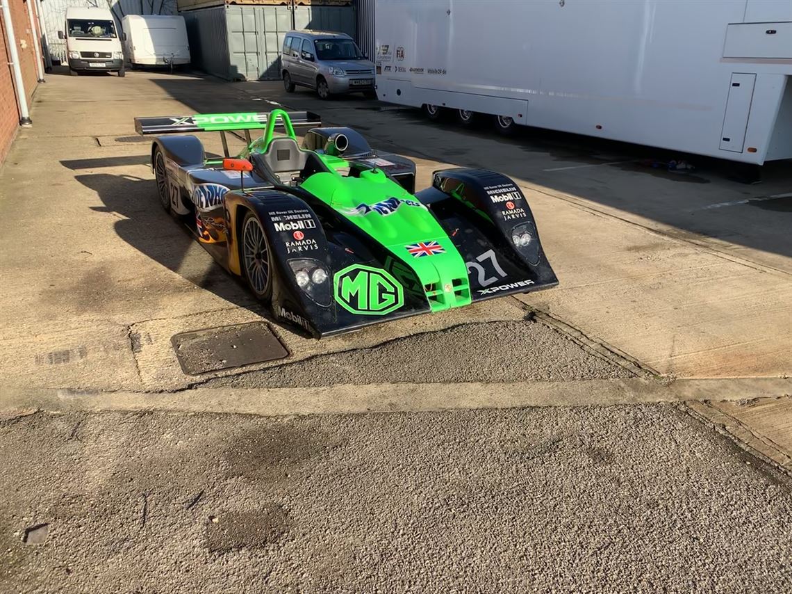 mg-ex257-lmp675-hot-wheels