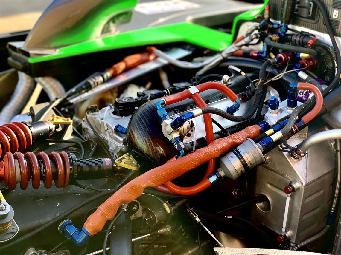 mg-ex257-lmp675-hot-wheels