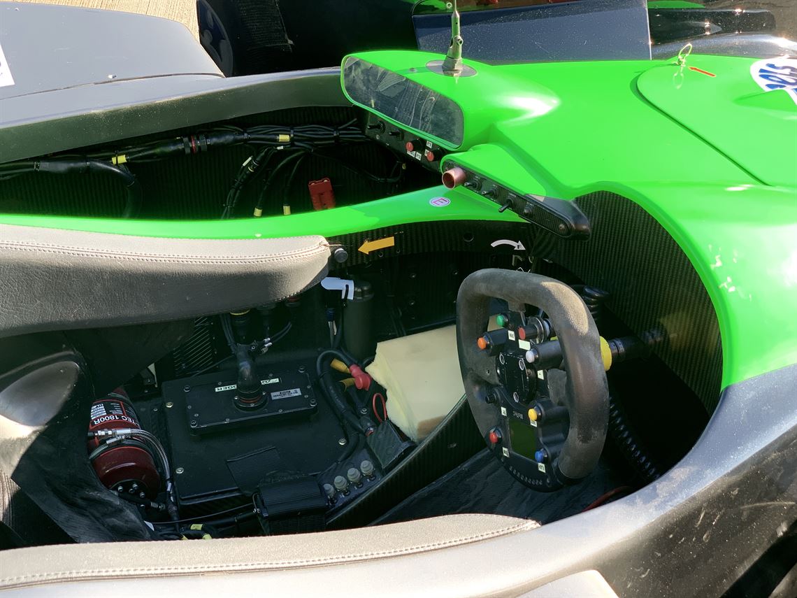 mg-ex257-lmp675-hot-wheels