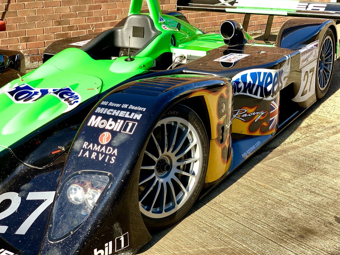 mg-ex257-lmp675-hot-wheels