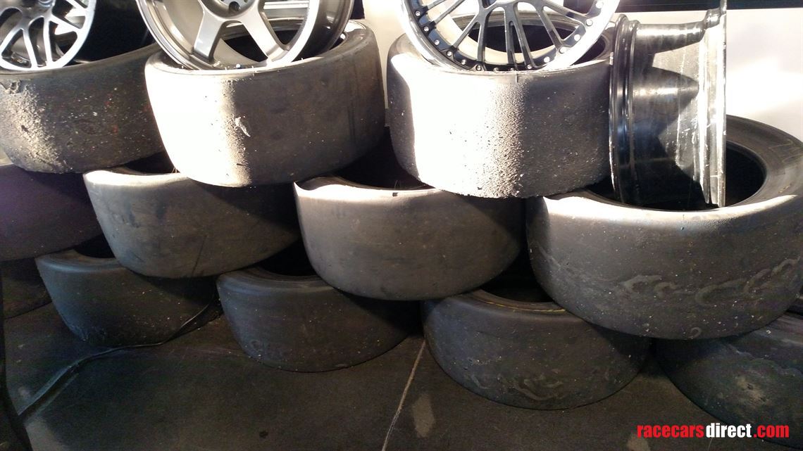 audi-r8-gt3-race-car