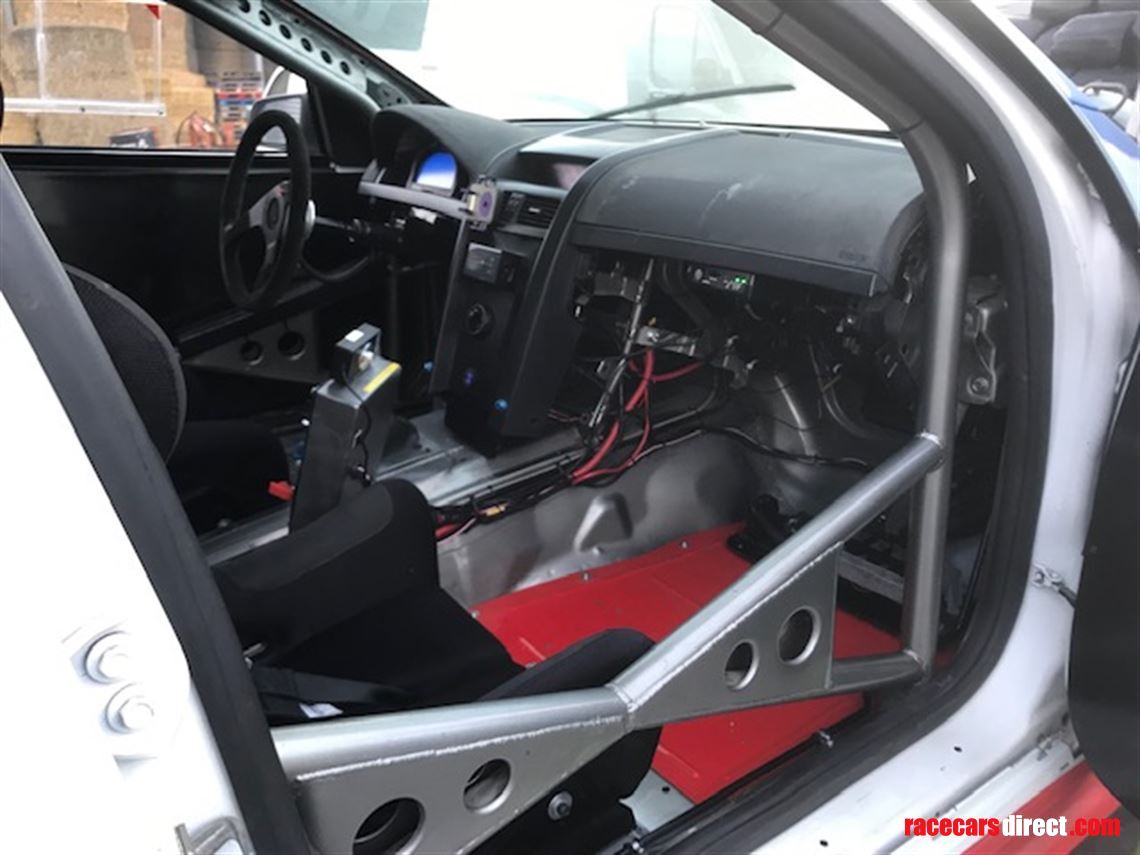 chevrolet-g8-holden-vxr8