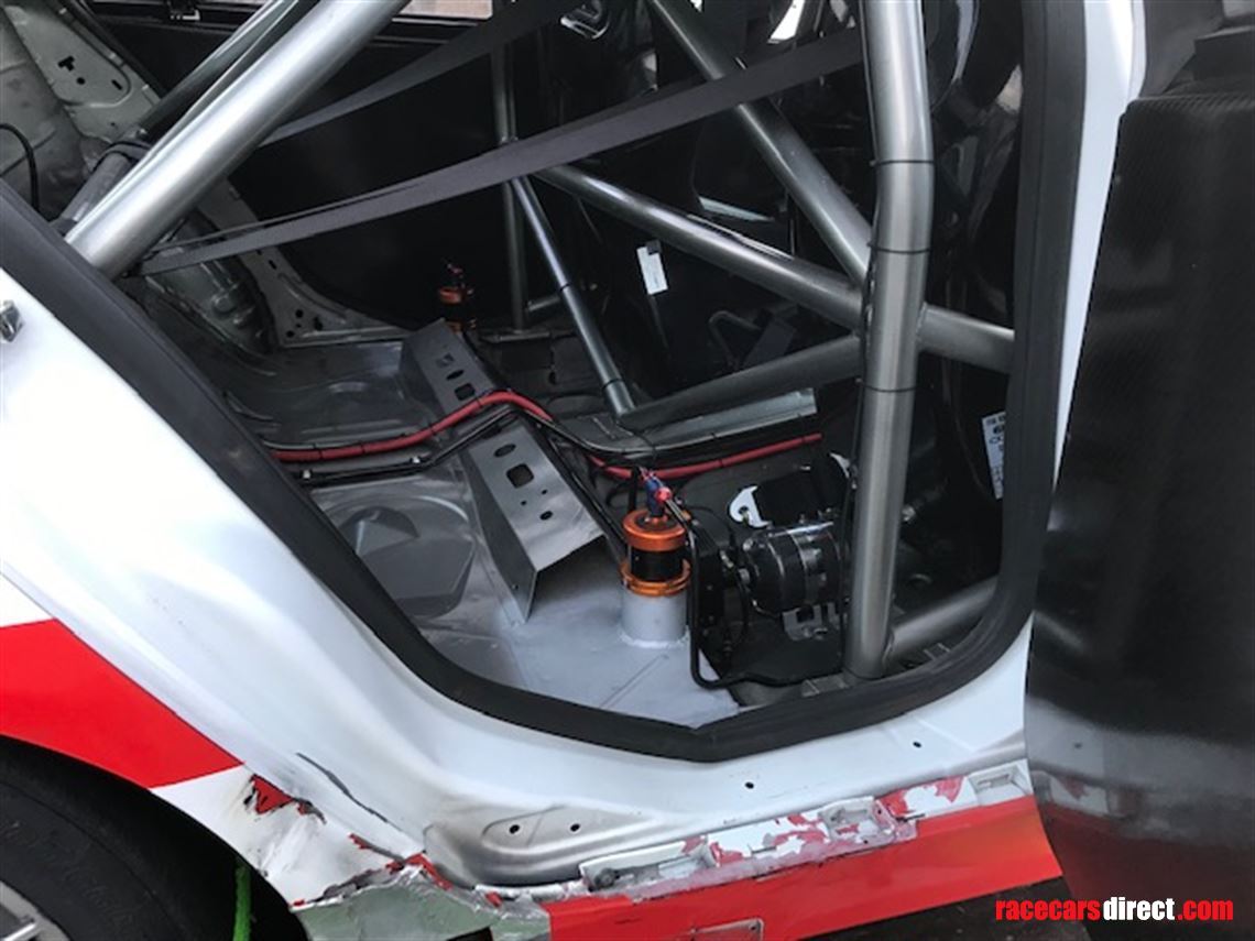 chevrolet-g8-holden-vxr8