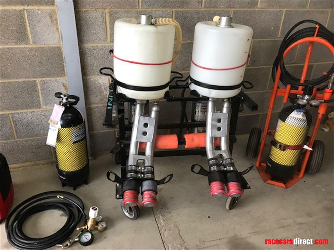 chevrolet-g8-holden-vxr8