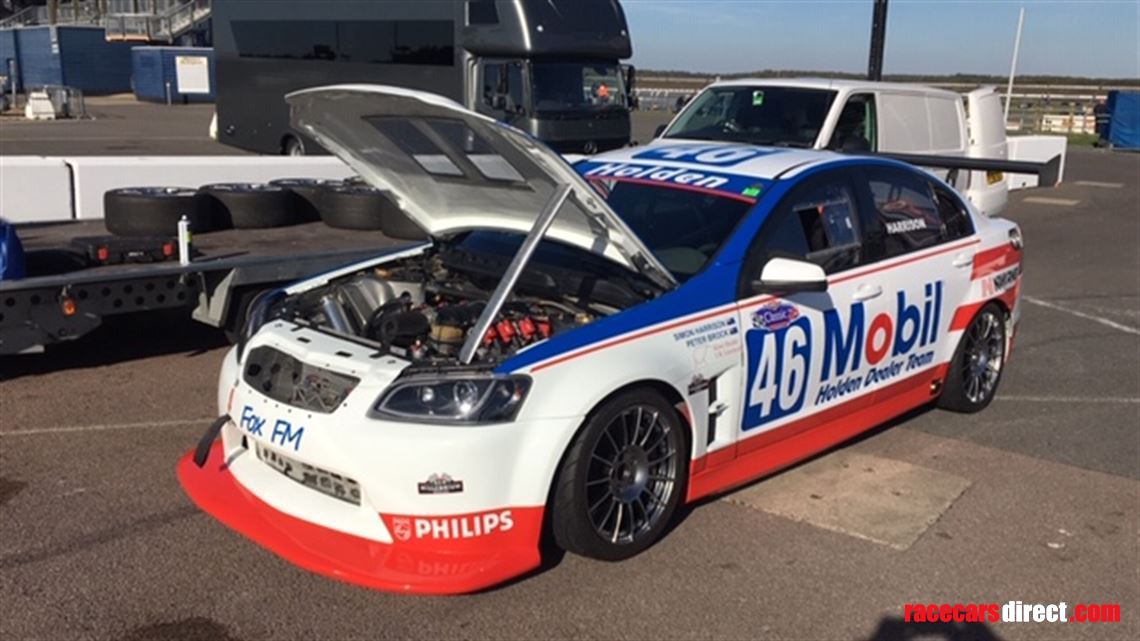 chevrolet-g8-holden-vxr8