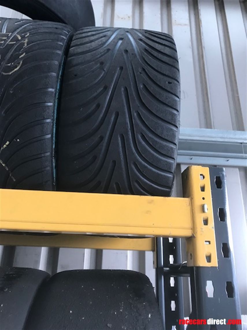 chevrolet-g8-holden-vxr8