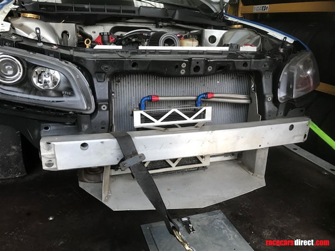 chevrolet-g8-holden-vxr8