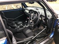 mini-challenge-cooper-s-class-specification-r