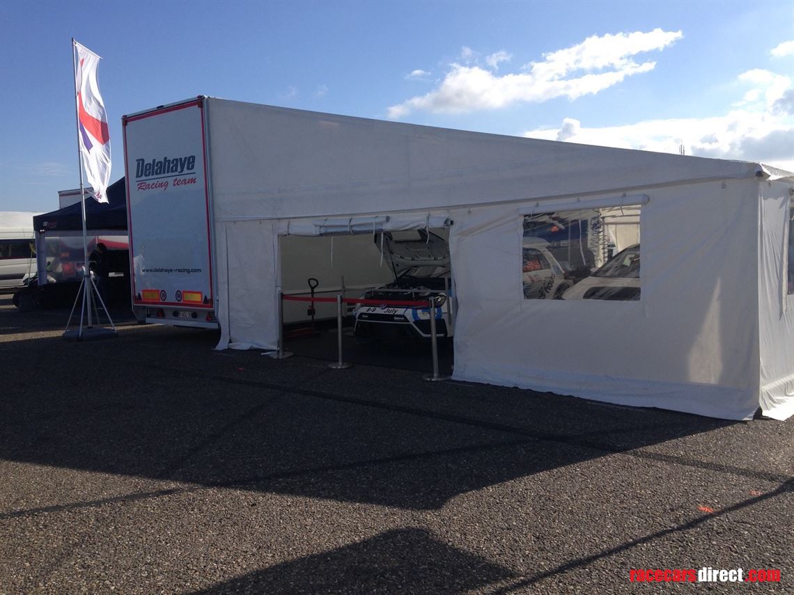 racetrailer-with-desk-white-awning-in-good-co