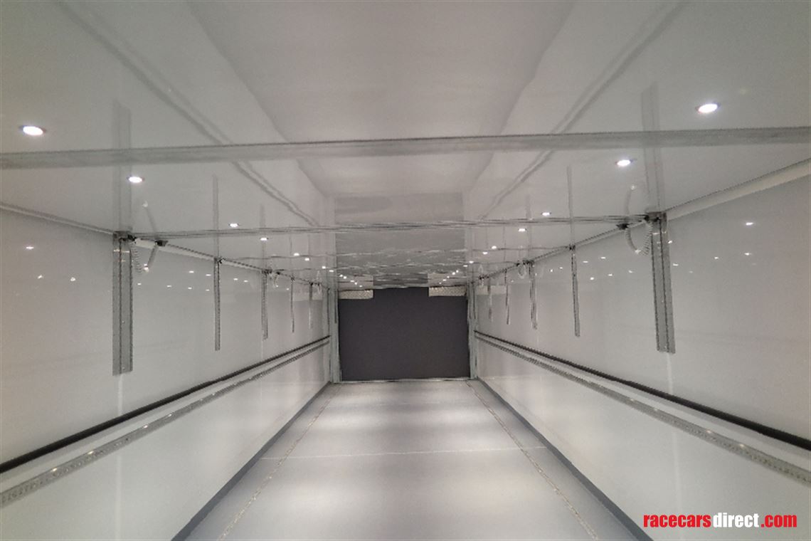 racetrailer-with-desk-white-awning-in-good-co