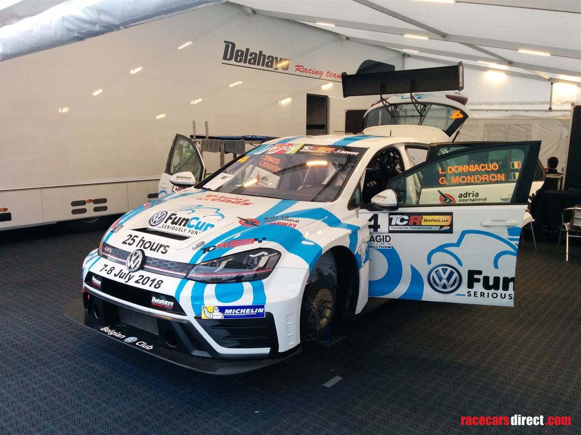 racetrailer-with-desk-white-awning-in-good-co