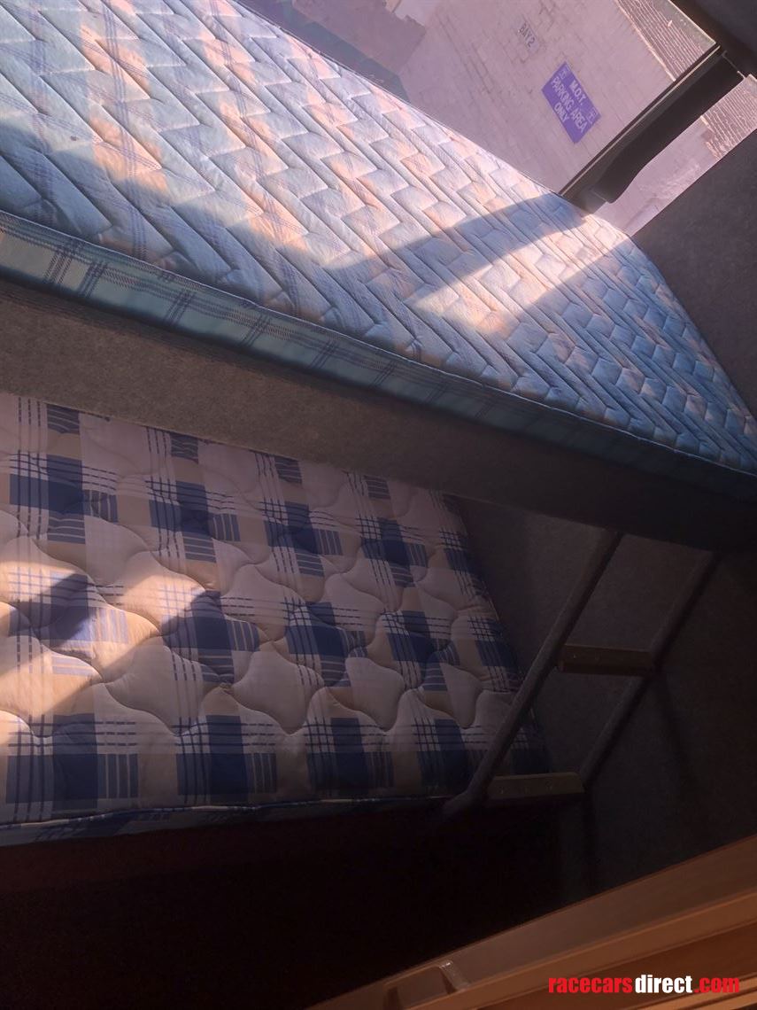 volvo-b10m-car-transporter