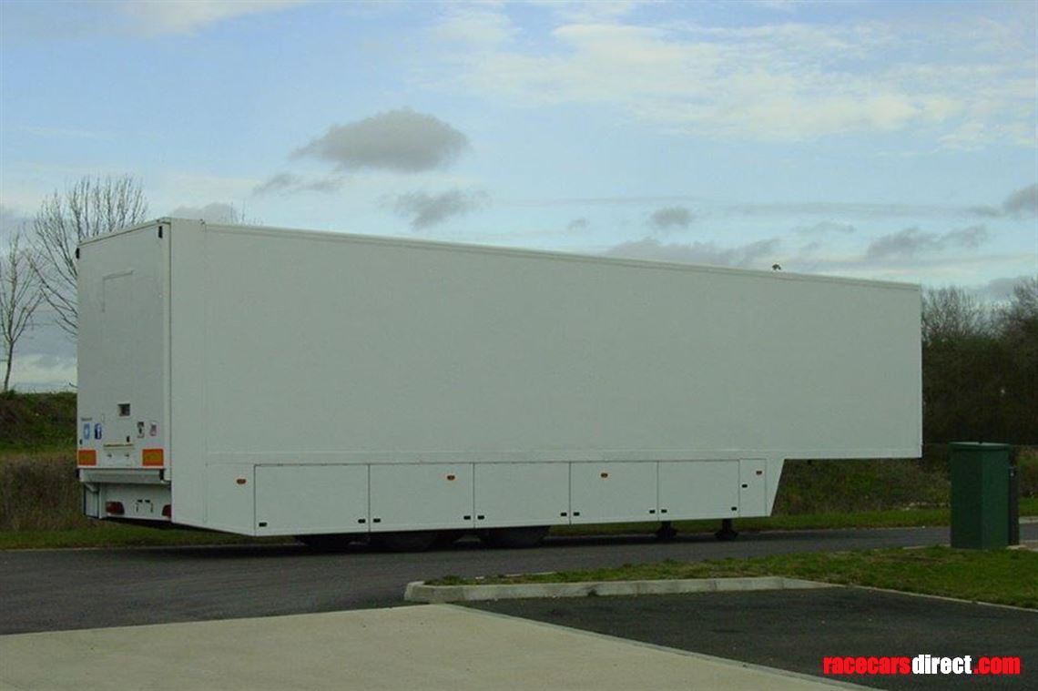 race-trailer-takes-2-gts-prototypes-or-saloon